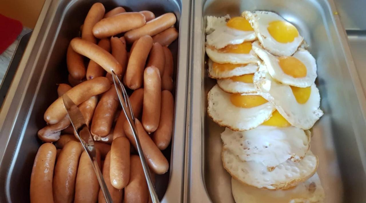 Pizzeria Alzbetka 호텔 Strecno 외부 사진