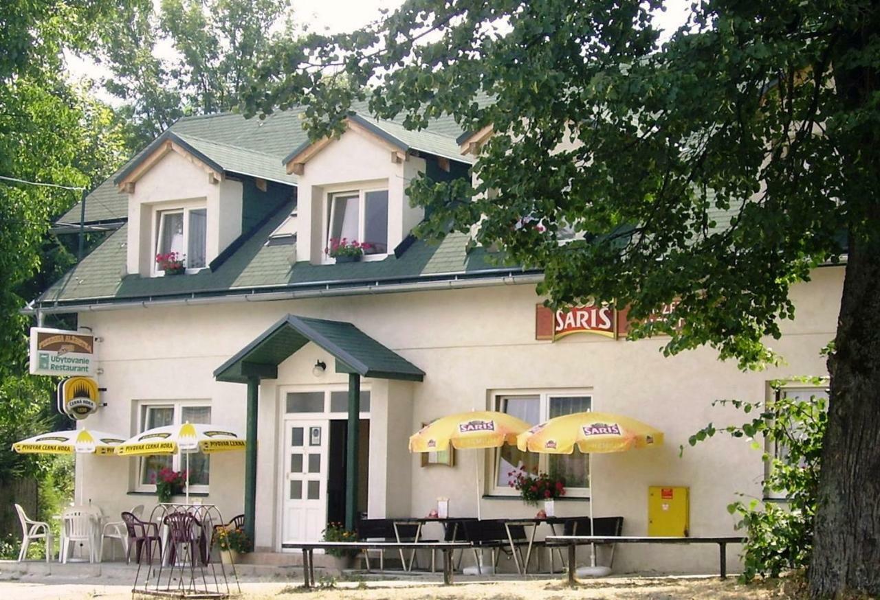 Pizzeria Alzbetka 호텔 Strecno 외부 사진