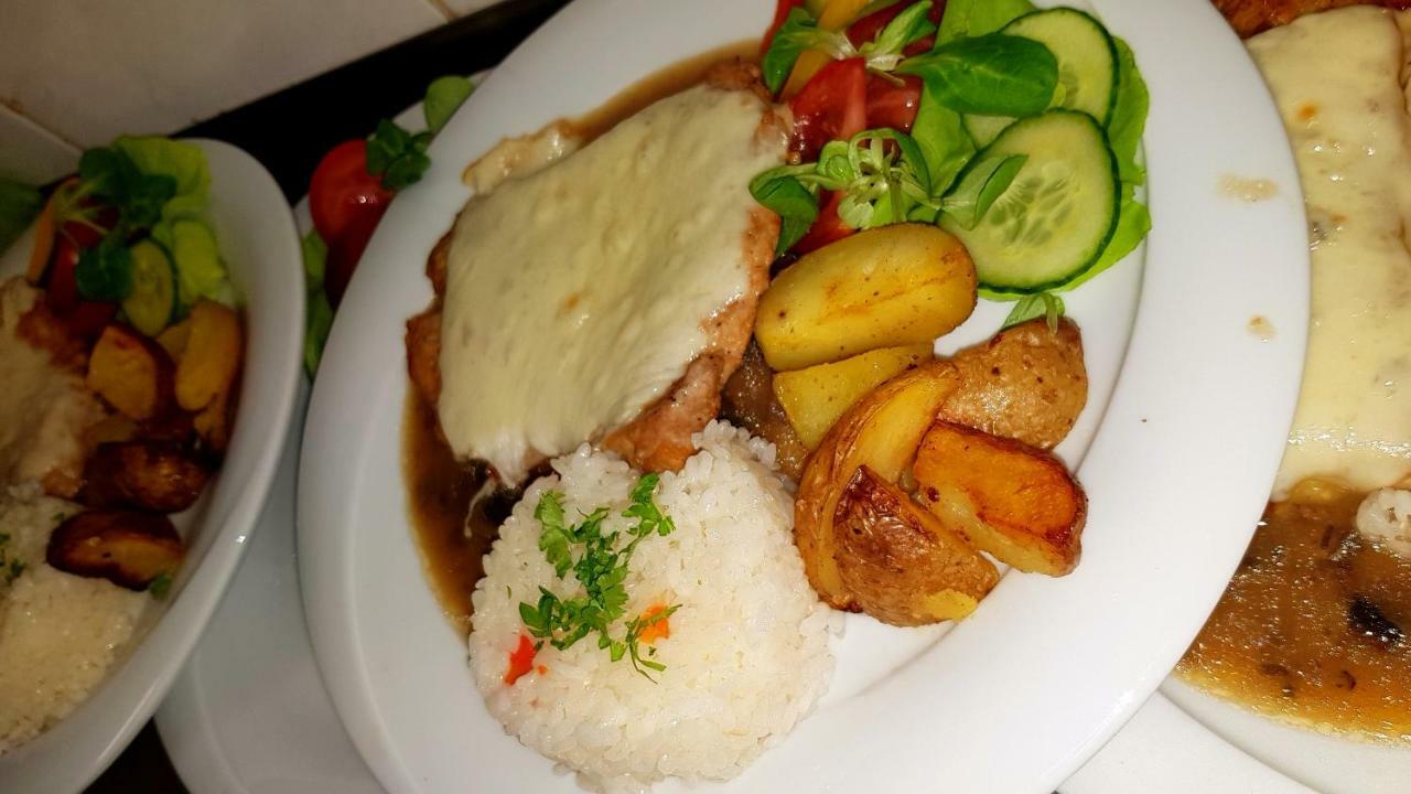 Pizzeria Alzbetka 호텔 Strecno 외부 사진